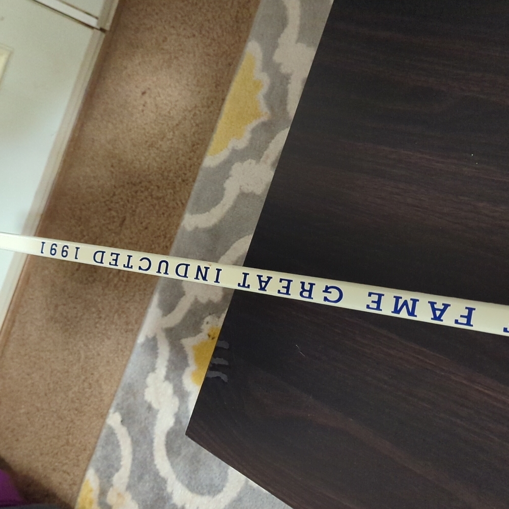 Mike Bossy Hall of Fame stick autographed by (2) - Picture 4 of 11